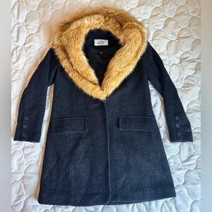 Belle Badgley Mischka navy coat XL faux fur collar euc